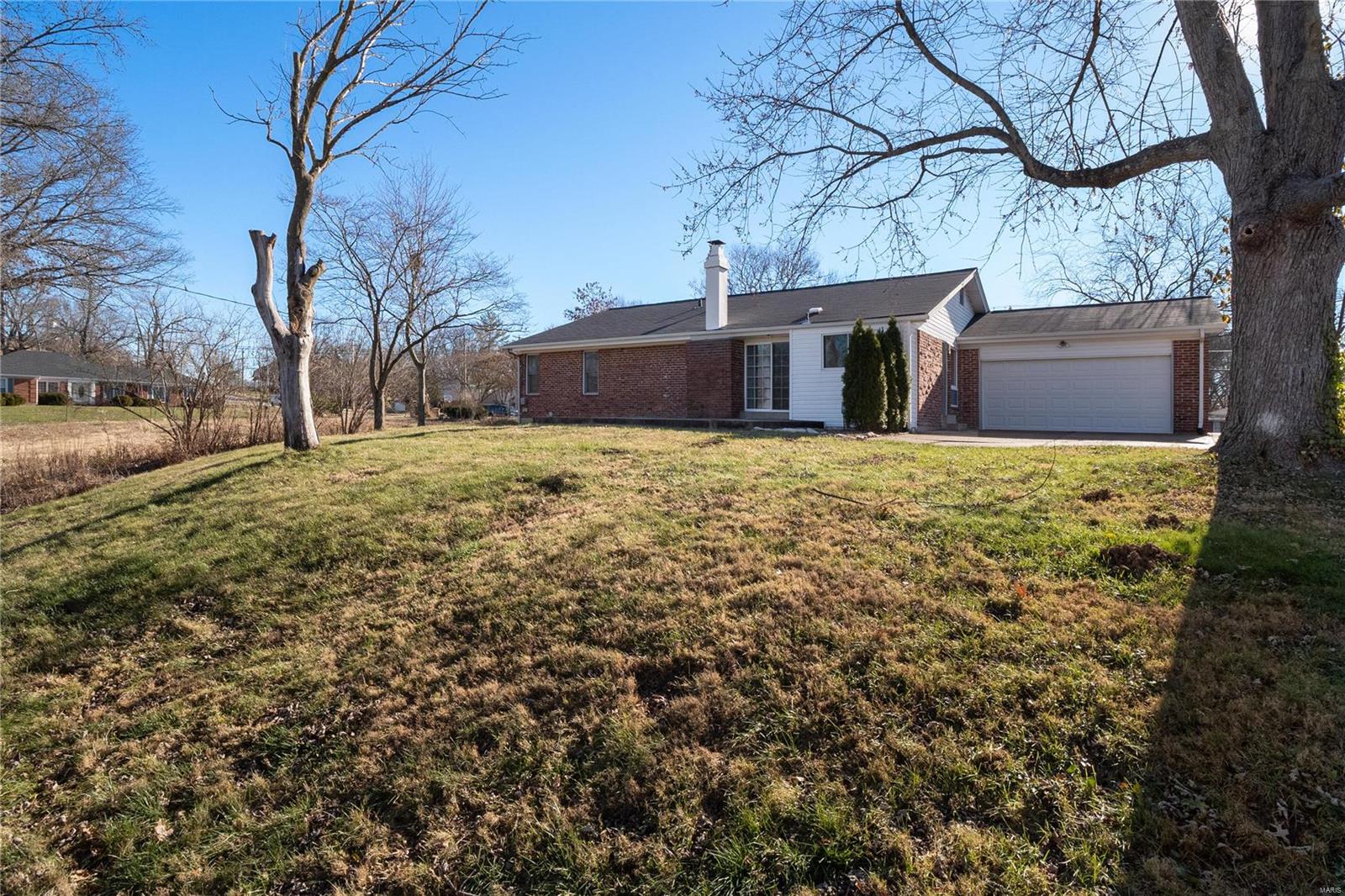 15575 Clayton Road Ballwin, MO 63011 - Photo 5 of 36 Gallery Image 5