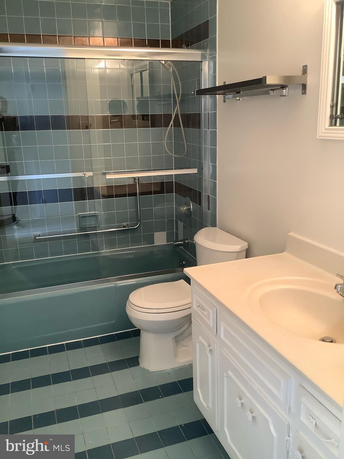 9701 Fields Road, Unit 2408 Gaithersburg, MD 20878 - Photo 12 of 46