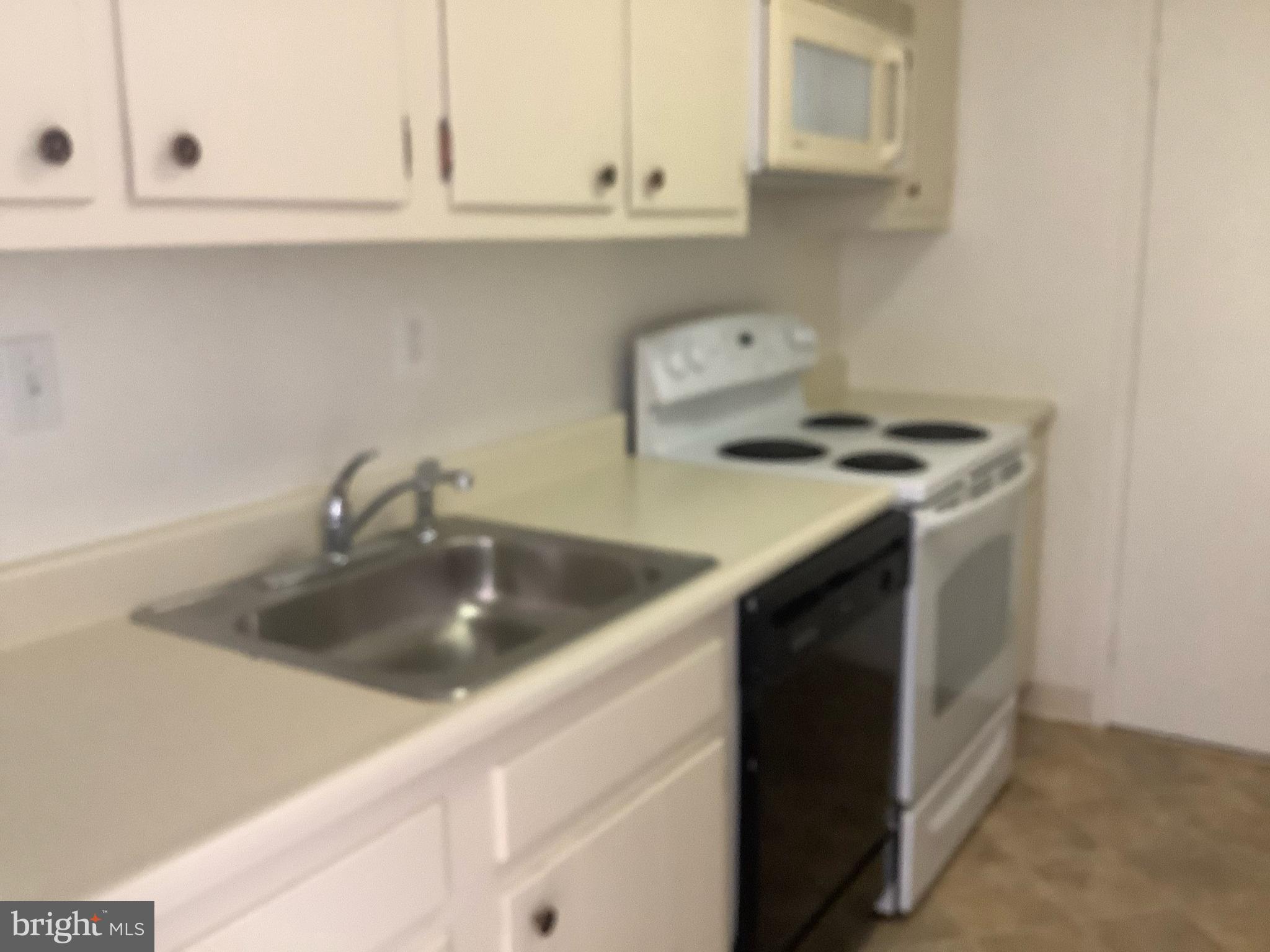 9701 Fields Road, Unit 2408 Gaithersburg, MD 20878 - Photo 18 of 46