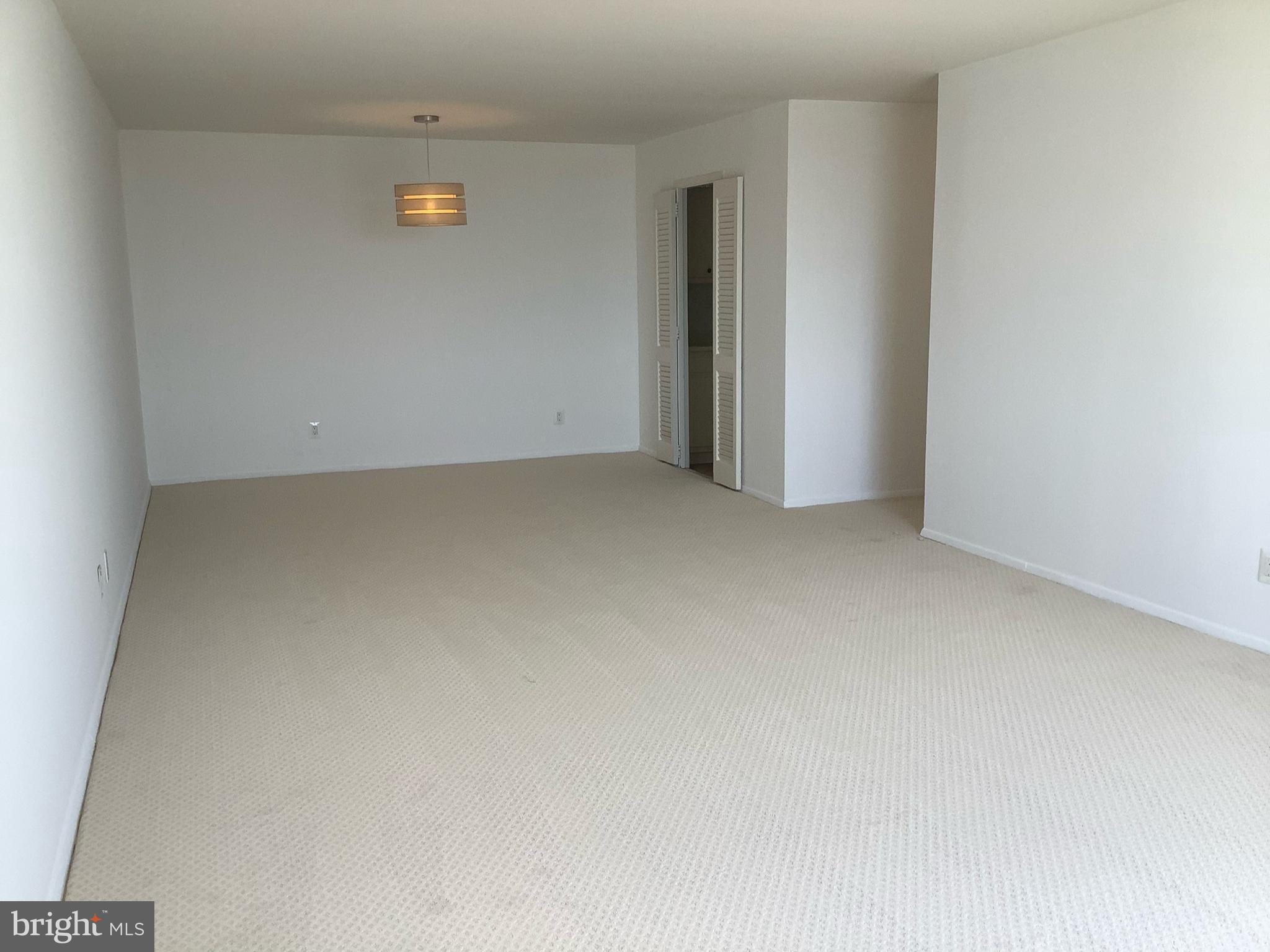 9701 Fields Road, Unit 2408 Gaithersburg, MD 20878 - Photo 32 of 46