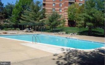 9701 Fields Road, Unit 2408 Gaithersburg, MD 20878 - Photo 42 of 46