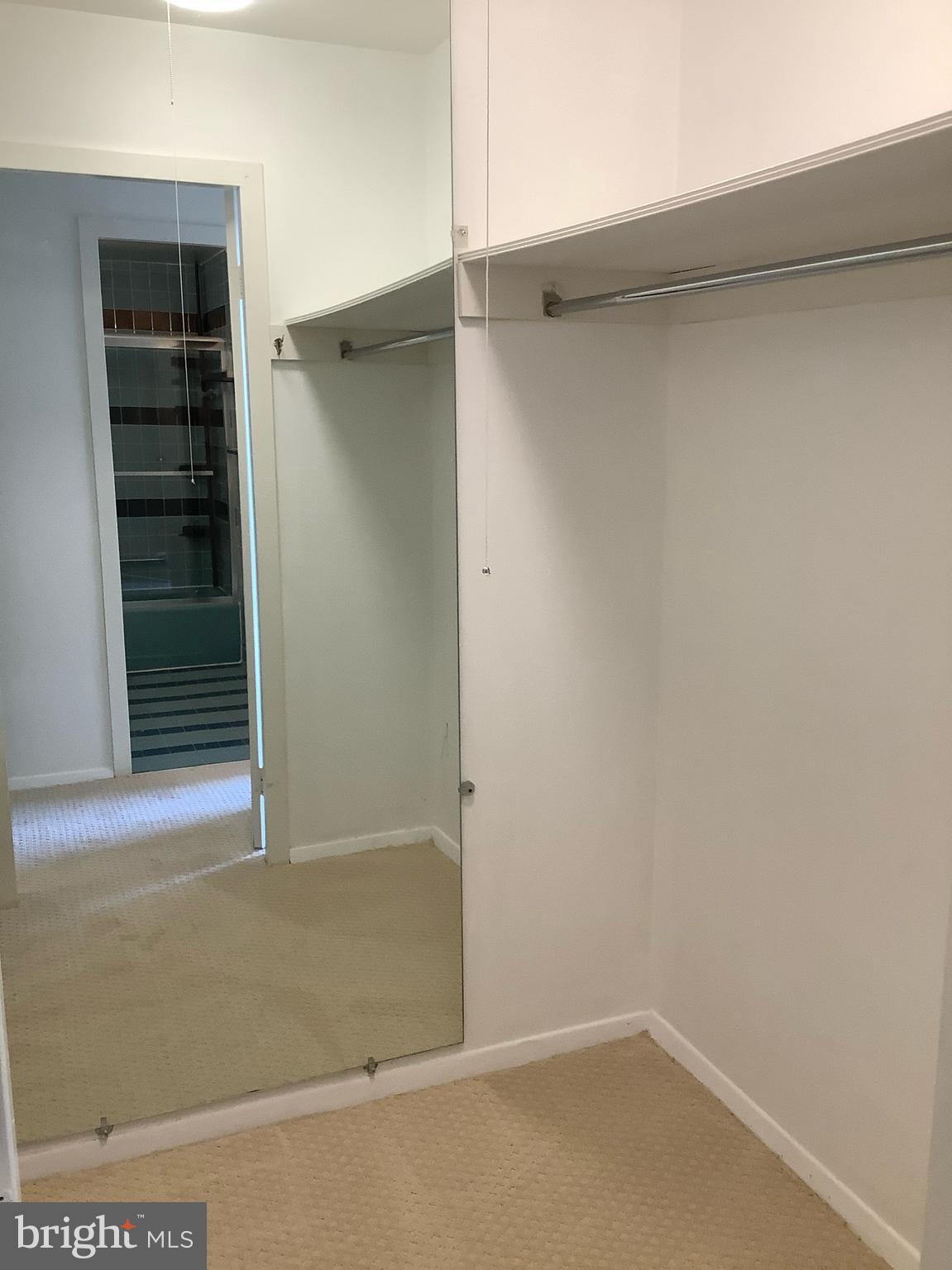 9701 Fields Road, Unit 2408 Gaithersburg, MD 20878 - Photo 9 of 46