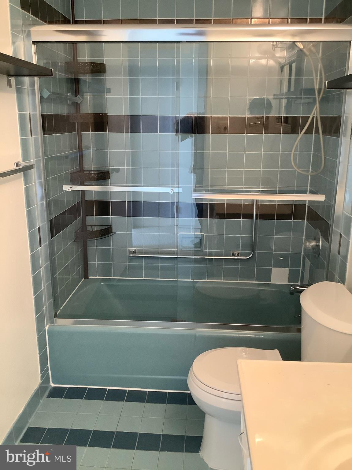 9701 Fields Road, Unit 2408 Gaithersburg, MD 20878 - Photo 10 of 46