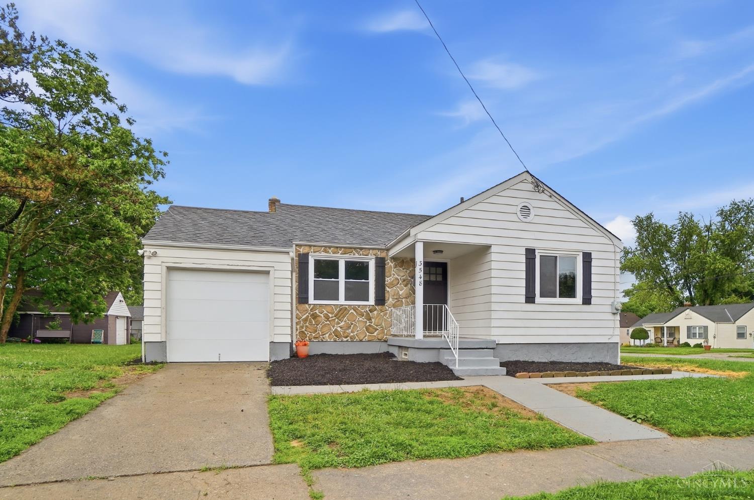 3548 Eyrich Road Cincinnati, OH 45248 - Photo 2 of 33