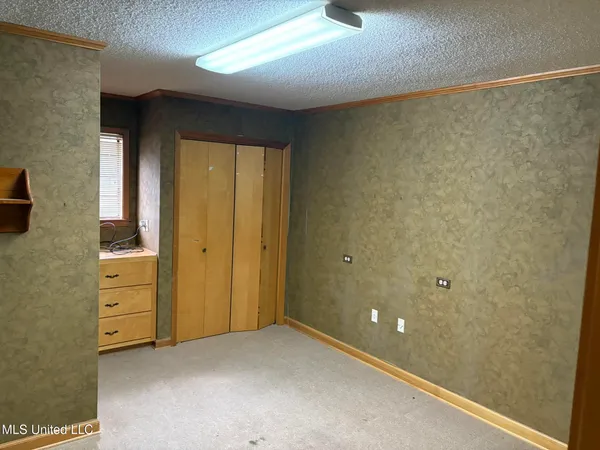 $225,000 | 203 Oak Court, Hollandale, MS 38748