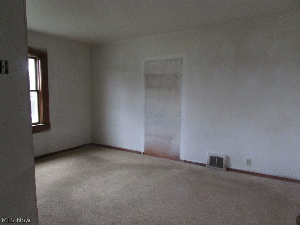 2103 South Ridge Road West Ashtabula, OH 44004 - Photo 9 of 23