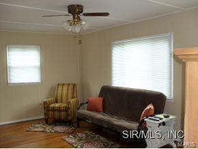 1912 Johnson Road Granite City, IL 62040 - Photo 2 of 11 Gallery Image 2