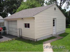 1912 Johnson Road Granite City, IL 62040 - Photo 7 of 11 Gallery Image 7