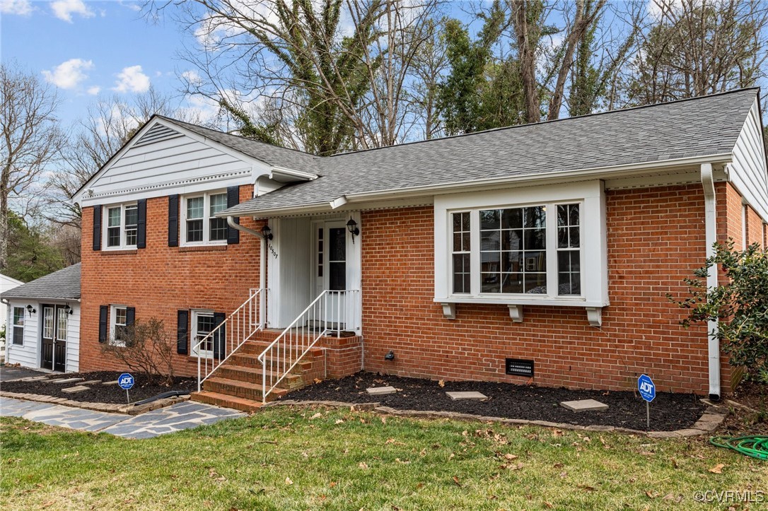 10507 Gayton Road Henrico, VA 23238 - Photo 3 of 47 Tri-level home with a shingled roof, a front lawn,