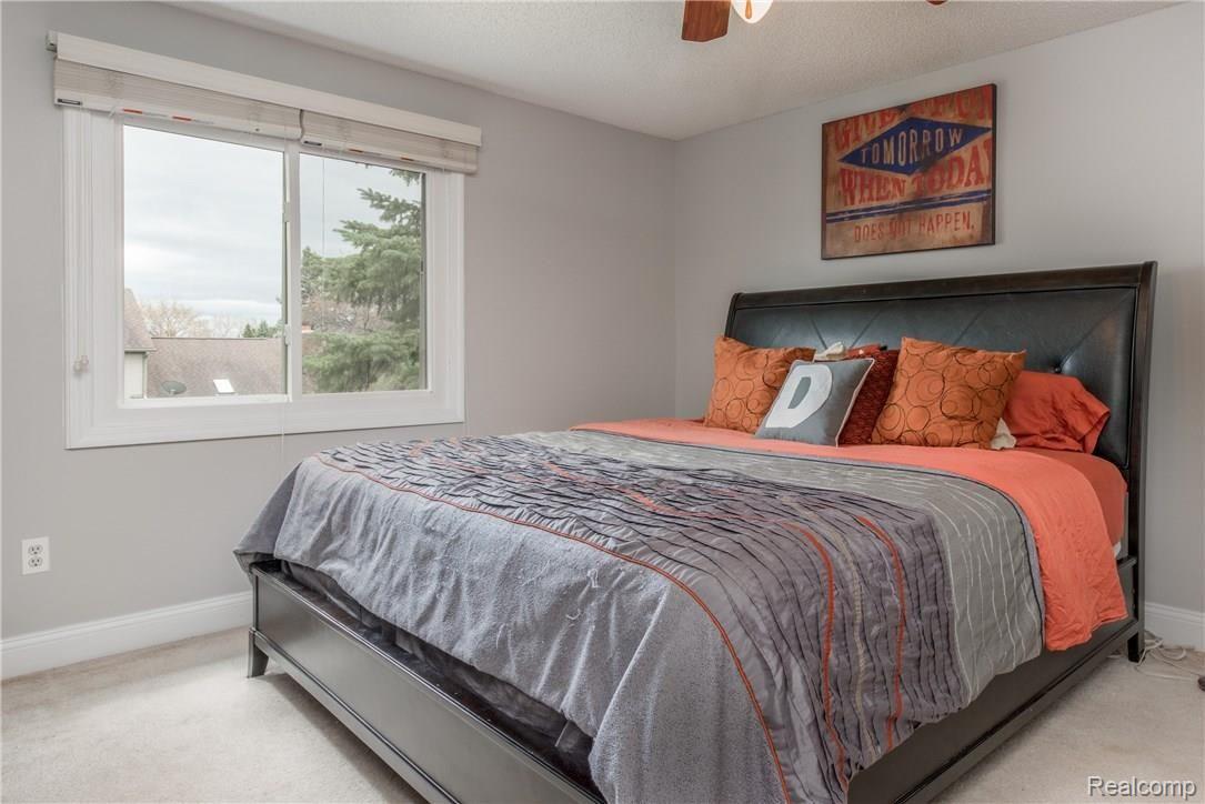 2705 Powderhorn Ridge Road Rochester, MI 48309 - Photo 17 of 34 _DSC3198-Edit.jpg
