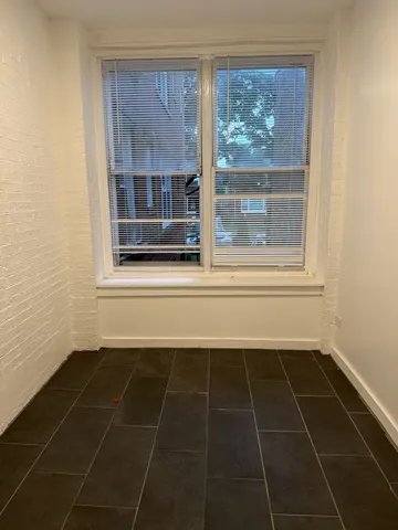 $1,250 | 6928 South Green Street, Unit 1S, Chicago, IL 60621