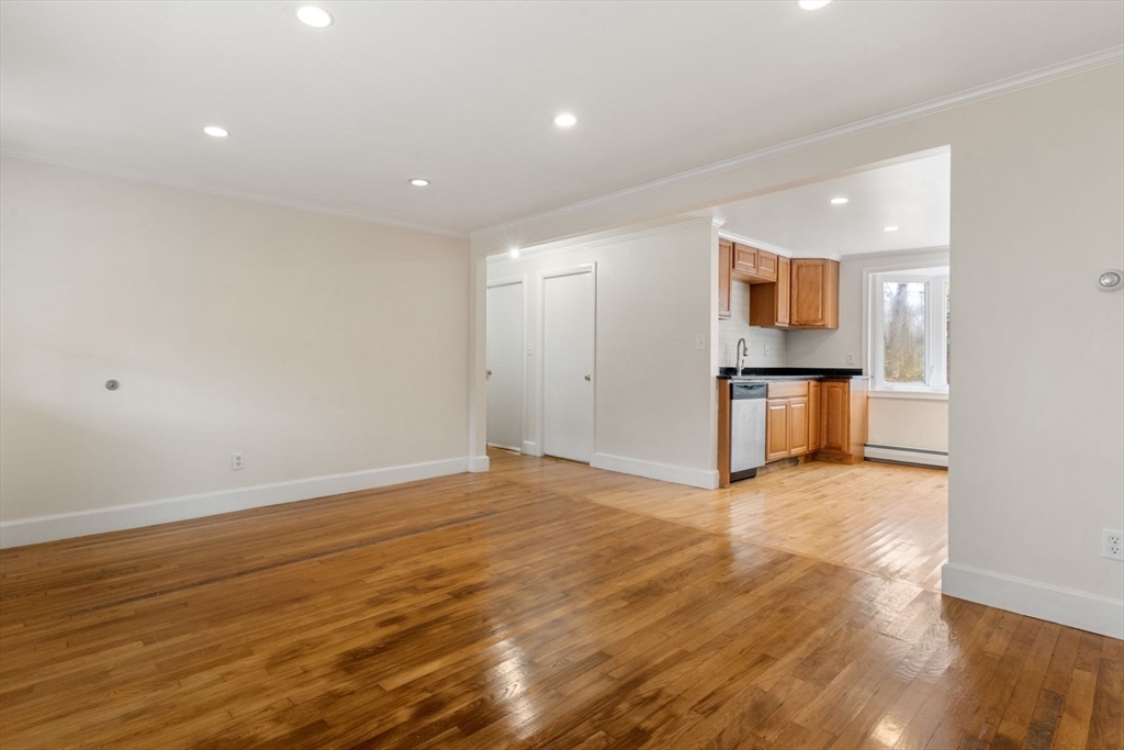 44 Dawes Road Brockton, MA 02301 - Photo 7 of 34