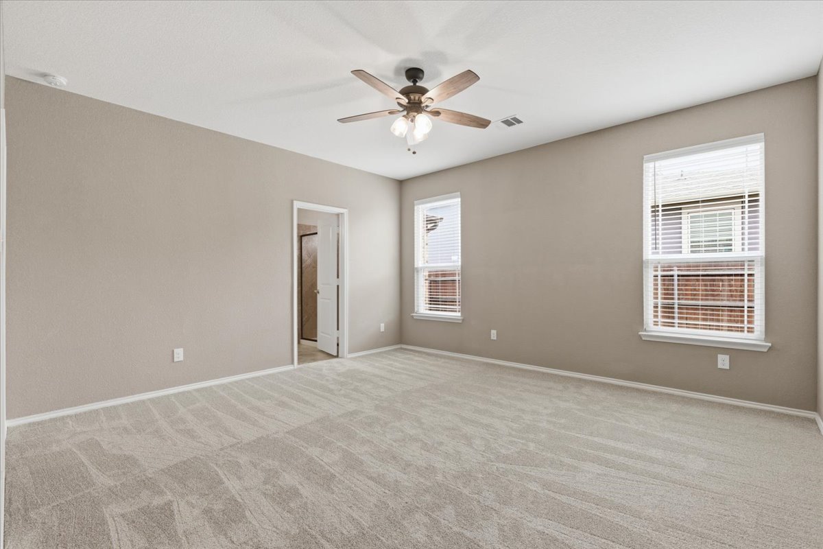 1006 Toltec Trail Georgetown, TX 78626 - Photo 8 of 40