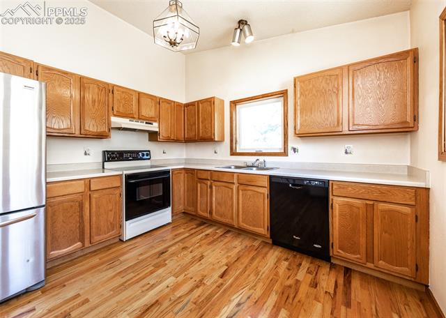 17740 Grama Ridge Colorado Springs, CO 80908 - Photo 6 of 50 Gallery Image 6
