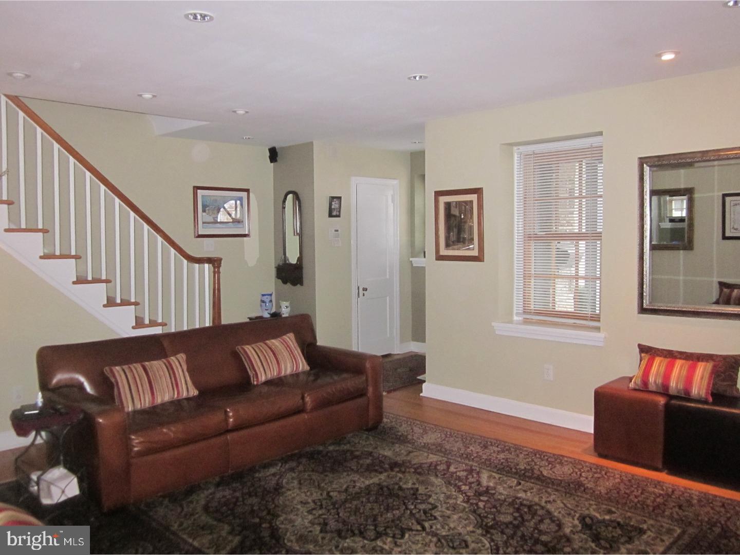 402 Montier Road Glenside, PA 19038 - Photo 6 of 23 Living Room