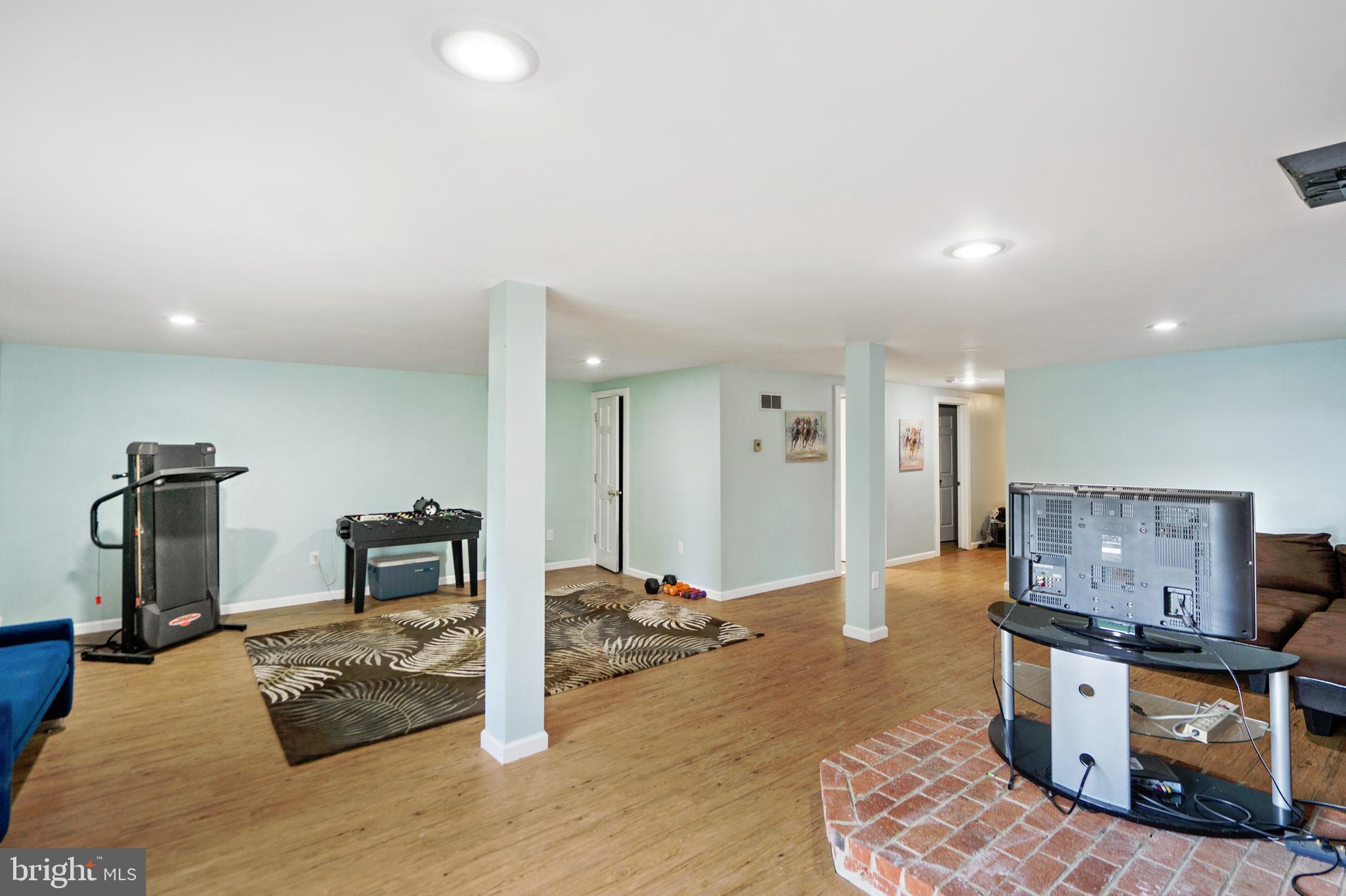 20316 Townsend Road Rohrersville, MD 21779 - Photo 46 of 76 Party Room