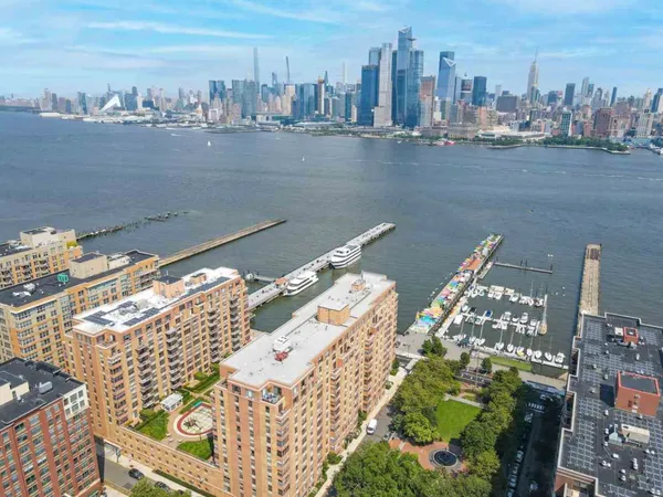 $4,500 | 2 Constitution Court, Unit 415, Hoboken, NJ 07030