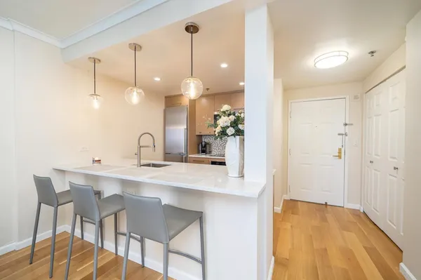 $4,500 | 2 Constitution Court, Unit 415, Hoboken, NJ 07030