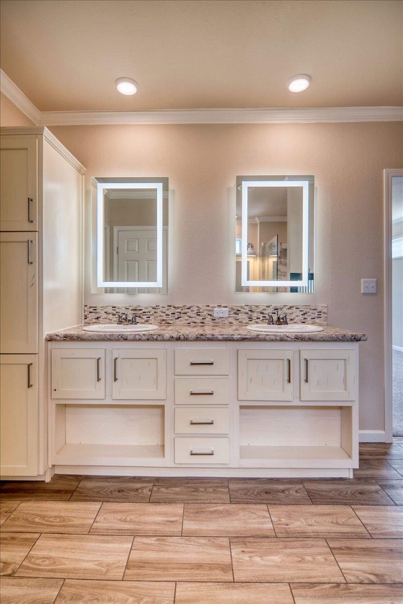 241 East Flag Creek Ranch Road Llano, TX 78643 - Photo 15 of 38