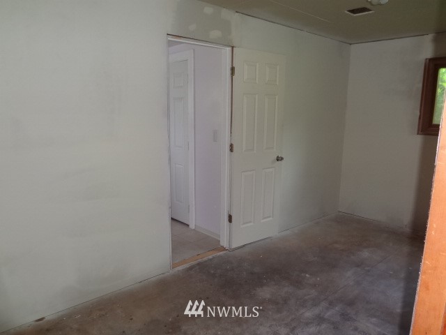 2042 Delameter Road Castle Rock, WA 98611 - Photo 12 of 20 Gallery Image 12