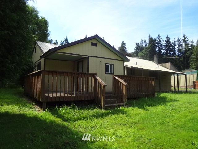2042 Delameter Road Castle Rock, WA 98611 - Photo 3 of 20 Gallery Image 3