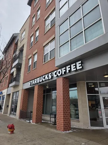 $2,100 | 3506 South State Street, Unit 208, Chicago, IL 60609