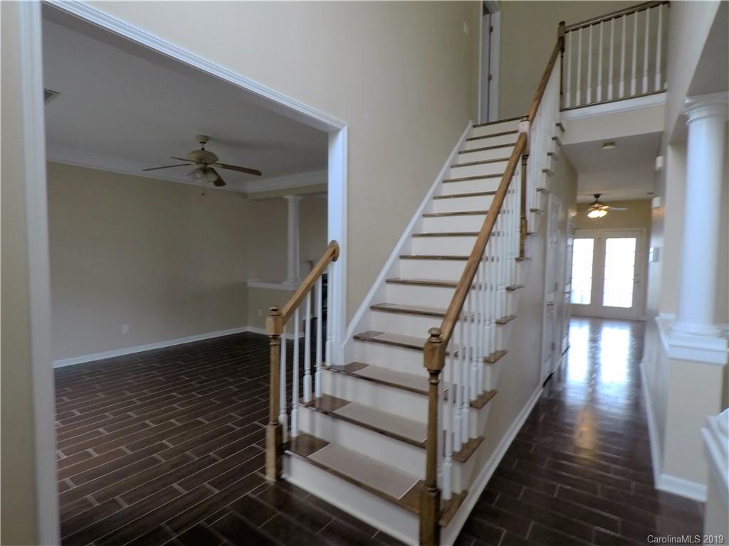 10613 Hellebore Road Charlotte, NC 28213 - Photo 2 of 31