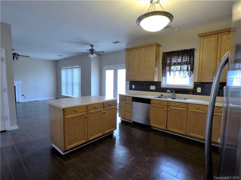 10613 Hellebore Road Charlotte, NC 28213 - Photo 14 of 31