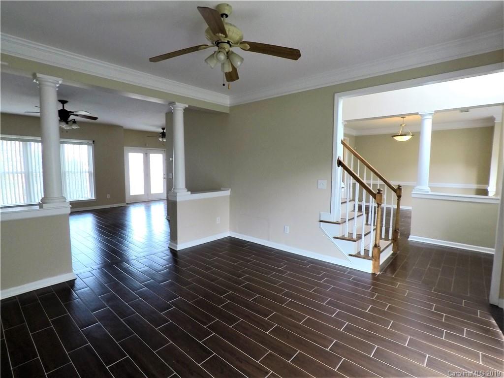 10613 Hellebore Road Charlotte, NC 28213 - Photo 3 of 31