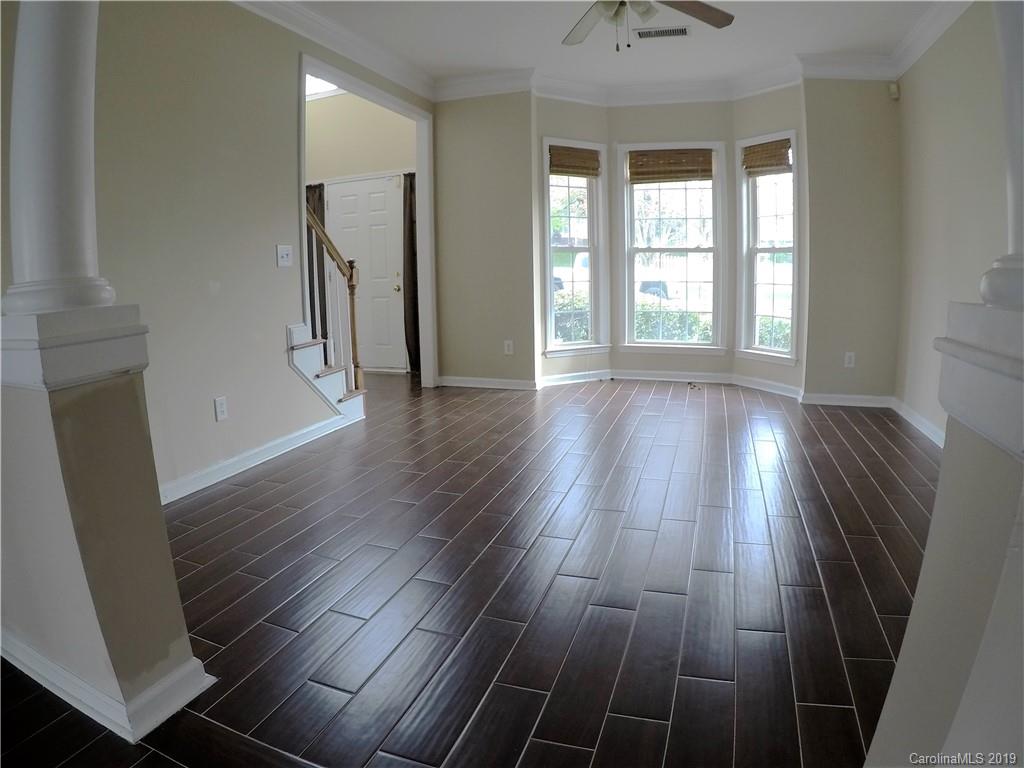 10613 Hellebore Road Charlotte, NC 28213 - Photo 4 of 31