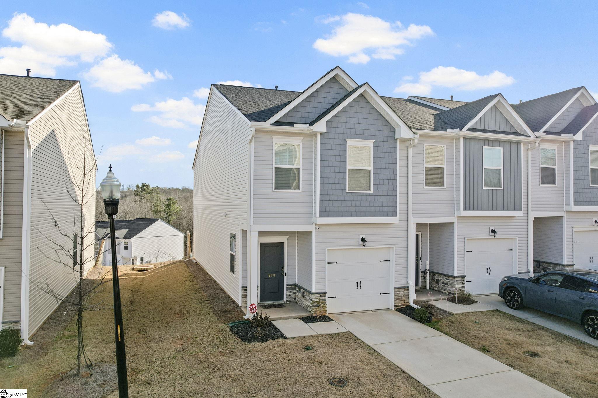 310 Laurel Drive Greenville, SC 29607 - Photo 2 of 28