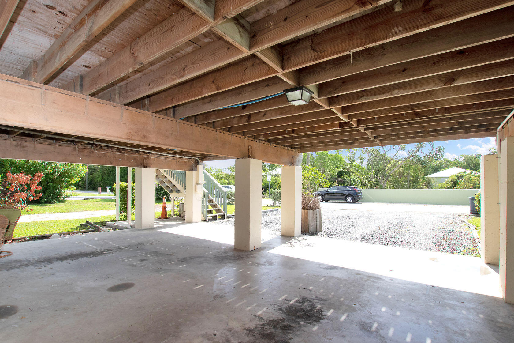 991 Gibraltar Road Key Largo, FL 33037 - Photo 25 of 27 Carport