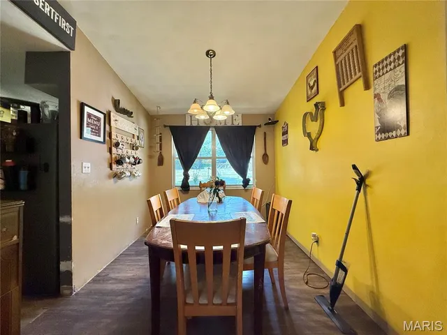 $295,000 | 5823 Mayberry Drive, Imperial, MO 63052