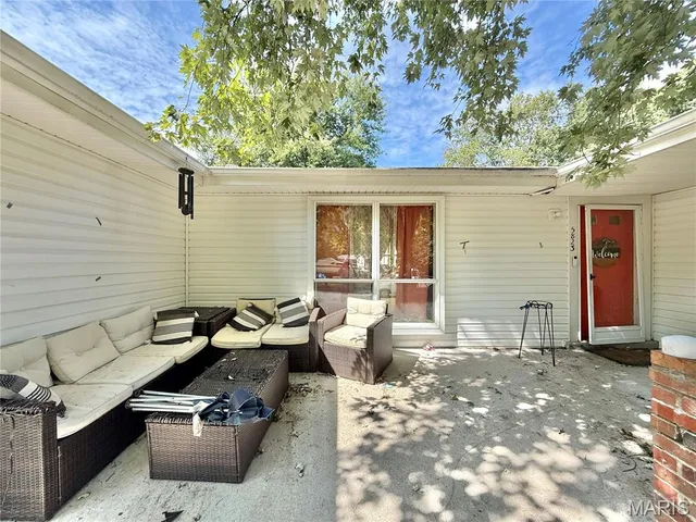 $295,000 | 5823 Mayberry Drive, Imperial, MO 63052
