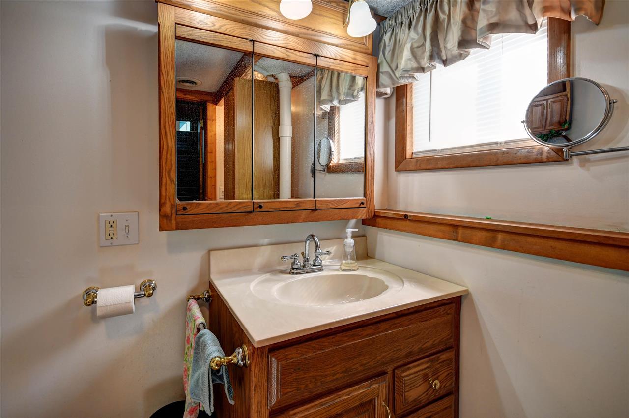 12246 South Newman Road Maple City, MI 49664 - Photo 32 of 40 1892311-31.JPG