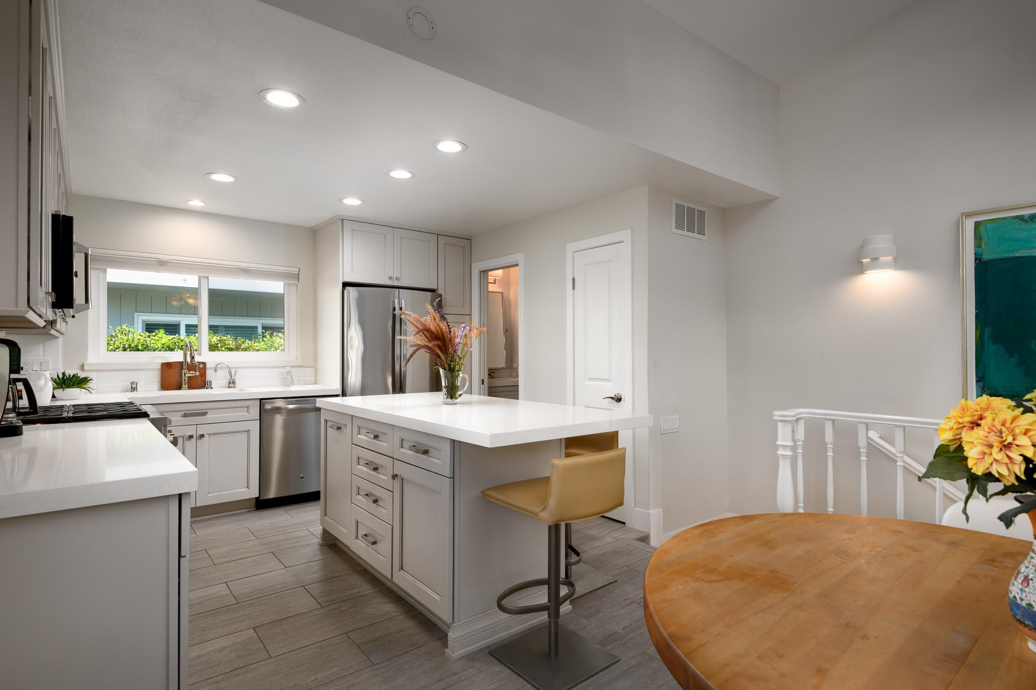 4840 Sandyland Road Carpinteria, CA 93013 - Photo 11 of 20 Kitchen
