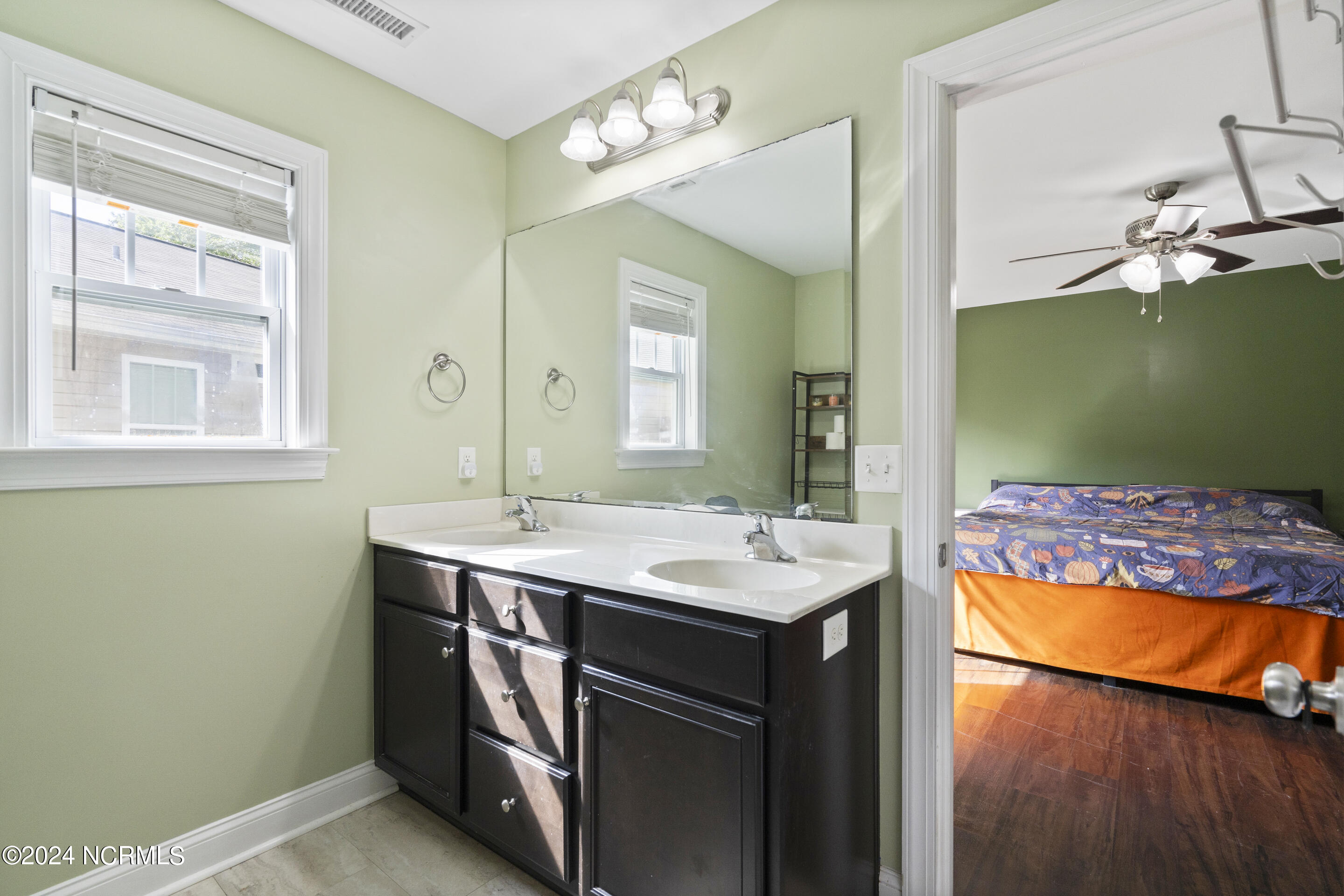 9072 Arden Road Northeast Leland, NC 28451 - Photo 35 of 41 Master bath 1