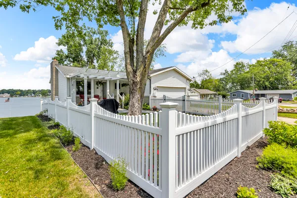 $595,000 | 11786 East Sauk Trail, Jerome, MI 49249