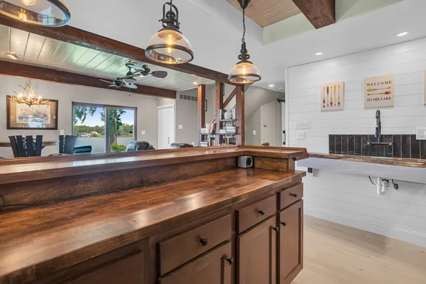 $595,000 | 11786 East Sauk Trail, Jerome, MI 49249