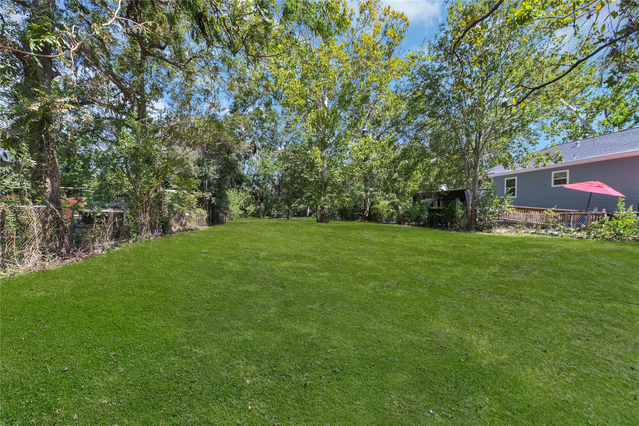 3914 Wipprecht Street Houston, TX 77026 - Photo 2 of 13 a view of yard with green space