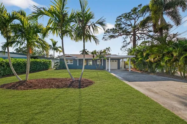 $4,500 | 4790 Venetian Boulevard Northeast, St. Petersburg, FL 33703