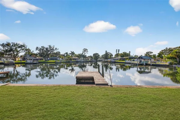 $4,500 | 4790 Venetian Boulevard Northeast, St. Petersburg, FL 33703