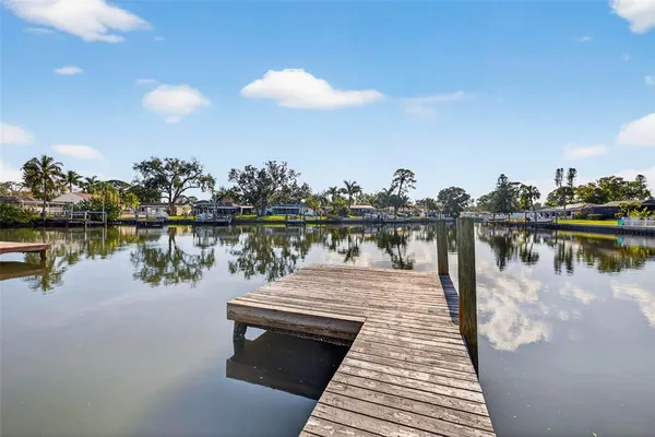 $4,500 | 4790 Venetian Boulevard Northeast, St. Petersburg, FL 33703