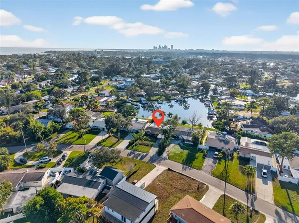 $4,500 | 4790 Venetian Boulevard Northeast, St. Petersburg, FL 33703