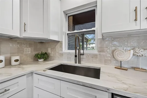 $4,500 | 4790 Venetian Boulevard Northeast, St. Petersburg, FL 33703