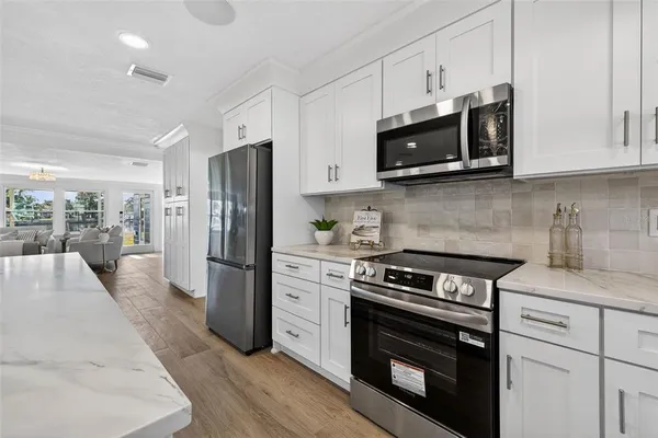 $4,500 | 4790 Venetian Boulevard Northeast, St. Petersburg, FL 33703