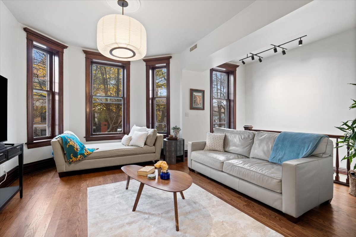 1946 North Seminary Avenue, Unit 1 Chicago, IL 60614 - Photo 6 of 20 a living room with furniture and a large window