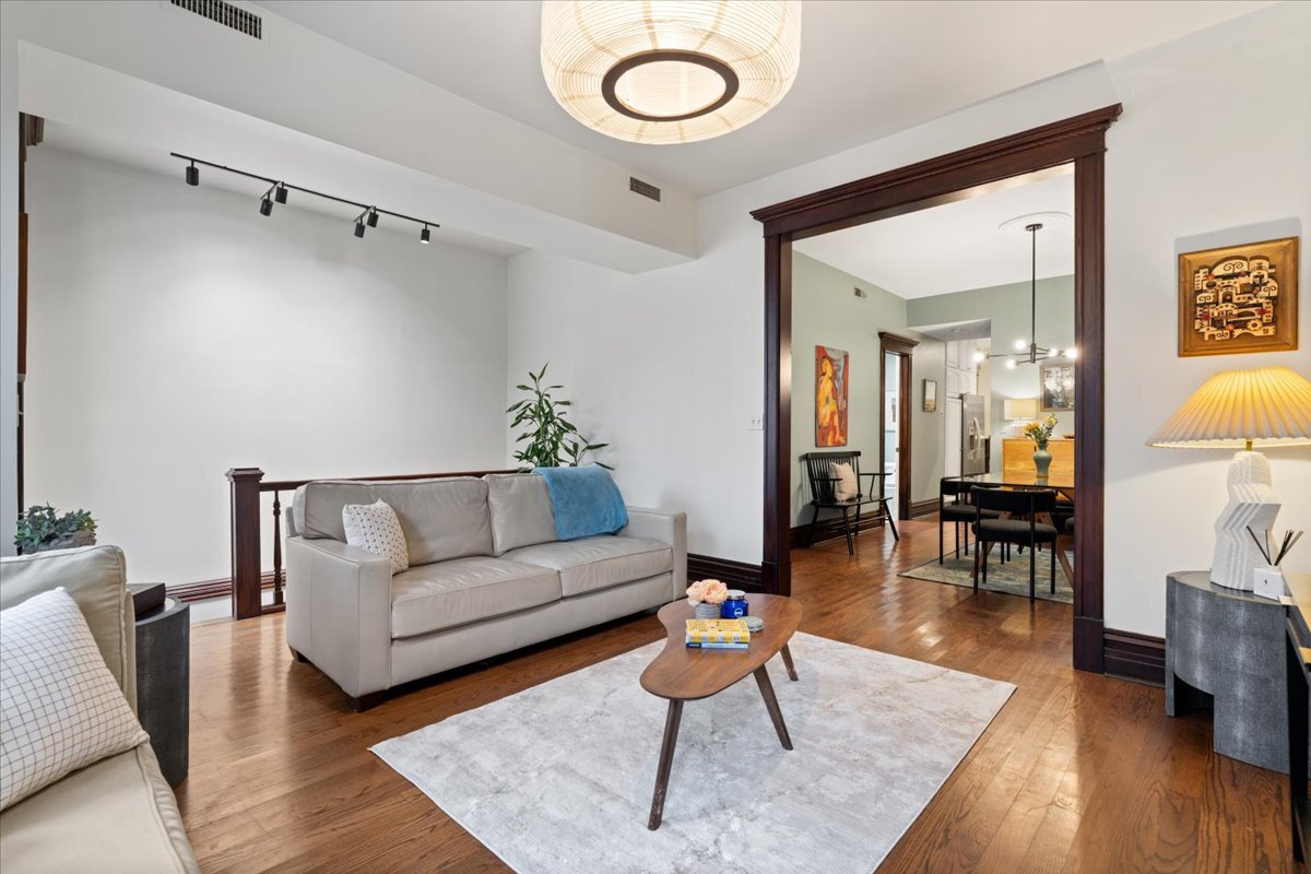 1946 North Seminary Avenue, Unit 1 Chicago, IL 60614 - Photo 8 of 20 a living room with furniture and wooden floor
