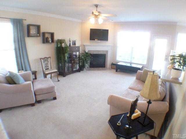 648 Seastone Street Raleigh, NC 27603 - Photo 4 of 12