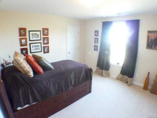 648 Seastone Street Raleigh, NC 27603 - Photo 9 of 12